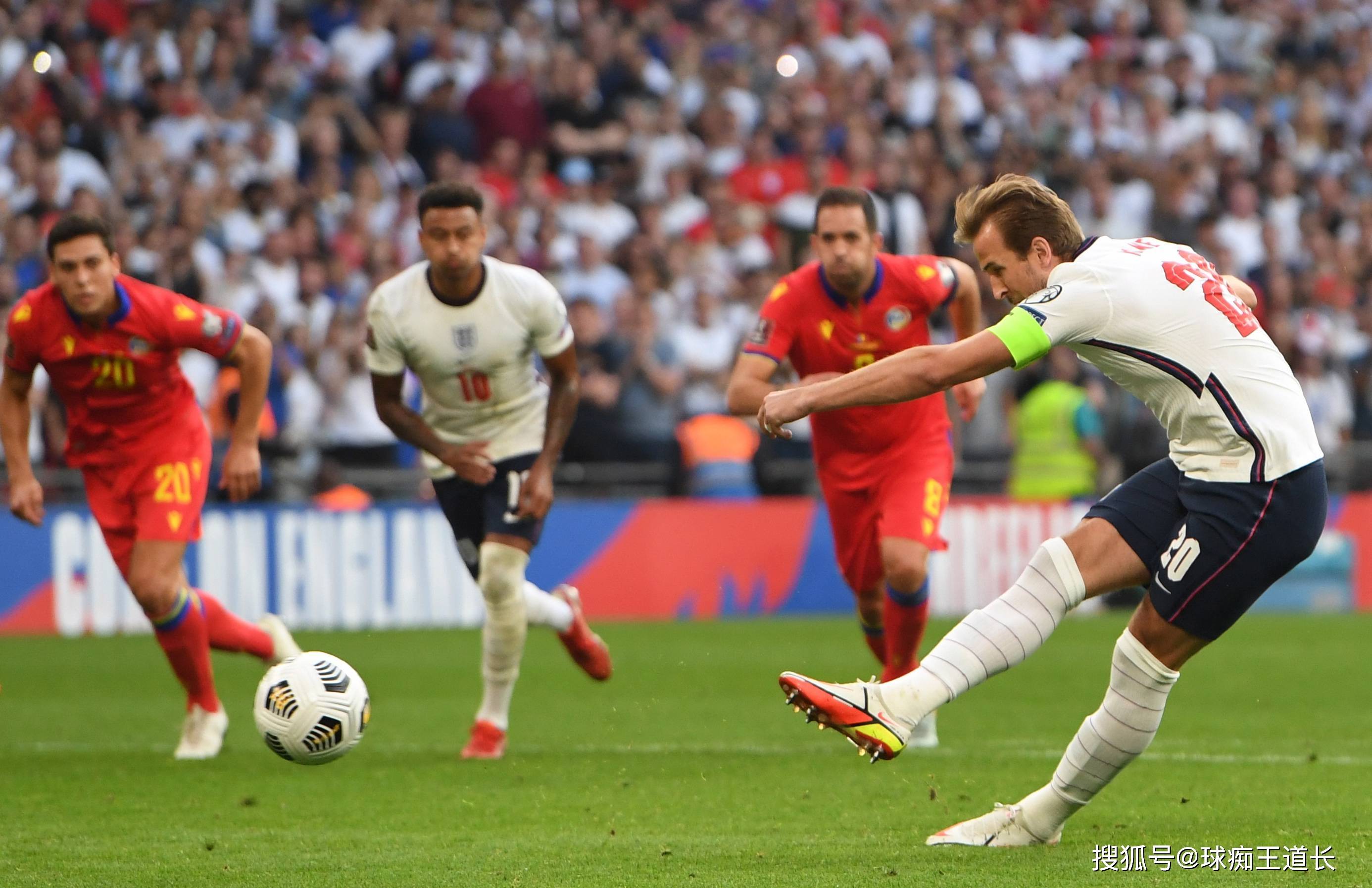 凭借精密的 凭借精密的