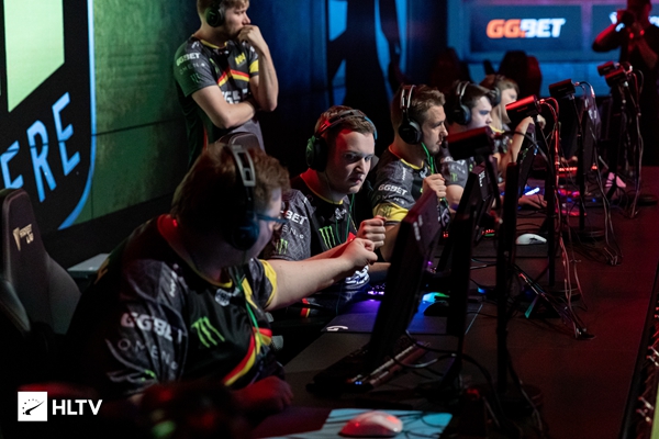 与价值含金 与价值含金